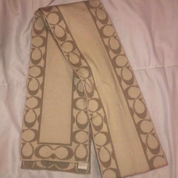 COACH scarf/ and Ear muffs - Picture 2 of 4